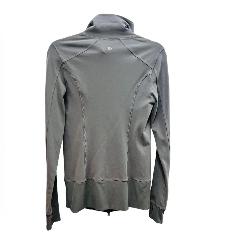 Lululemon Athletica  Jacket Size 8 Zipped Closure Side Pockets Stretchy - Picture 2 of 11